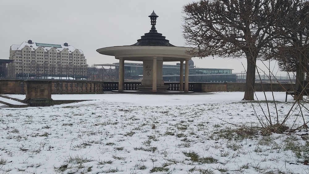 Bis Donnerstagabend können Schnee und Regenschauer das Wetter beeeinflussen, tagsüber null bis 3 Grad, nachts leichter Frost. Foto: MeiDresden.de