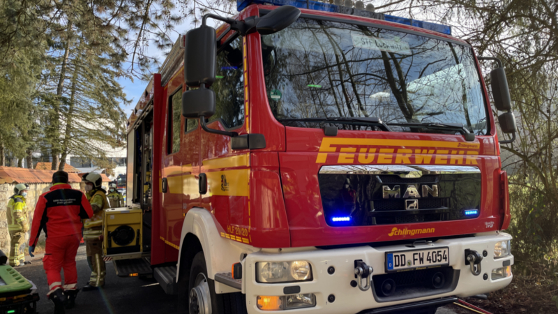 © Feuerwehr Dresden - Die Stadtteilfeuerwehr Lockwitz war sehr schnell vor Ort