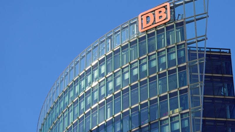 Einigung mit der EVG: Tarifrunde bei der DB abgeschlossen  ©DB AG  Volker Emersleben