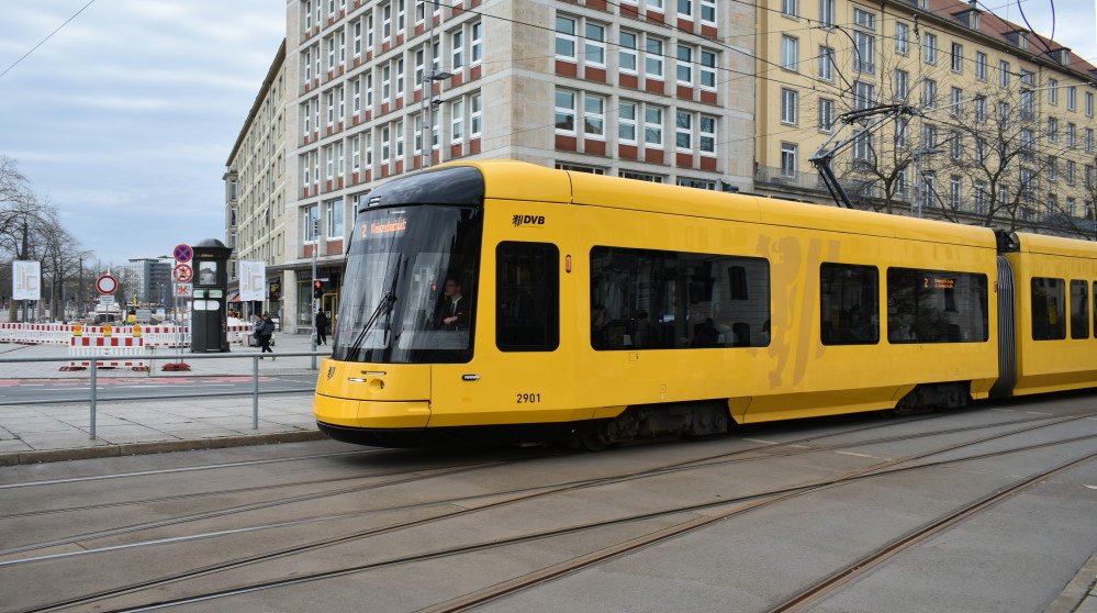 Stadtbahnwagen 2901 Foto: © MeiDresden.de